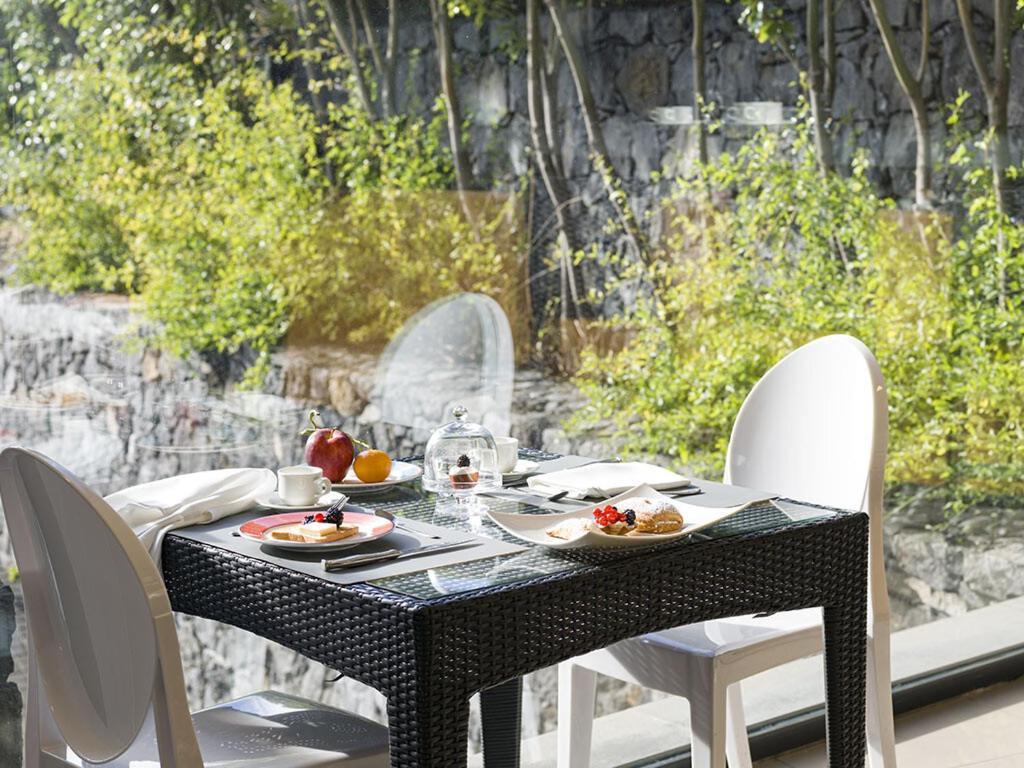 Esperia Palace Hotel & Resort Spa Zafferana Etnea Ngoại thất bức ảnh