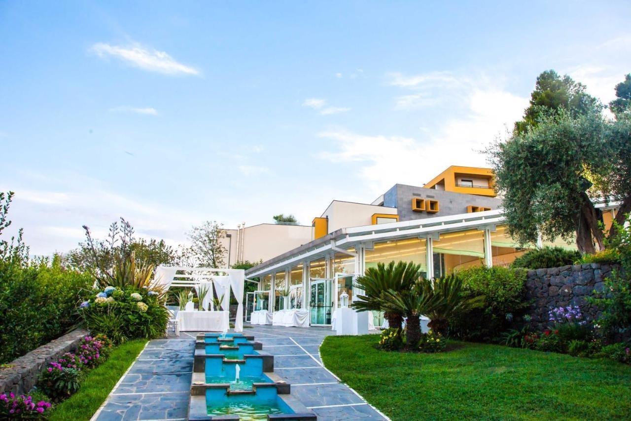 Esperia Palace Hotel & Resort Spa Zafferana Etnea Ngoại thất bức ảnh