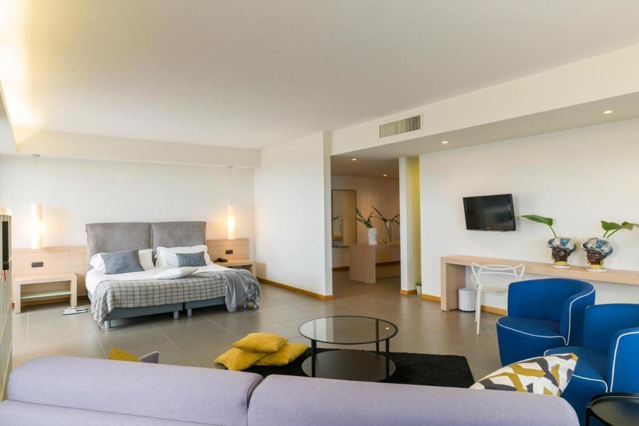 Esperia Palace Hotel & Resort Spa Zafferana Etnea Ngoại thất bức ảnh