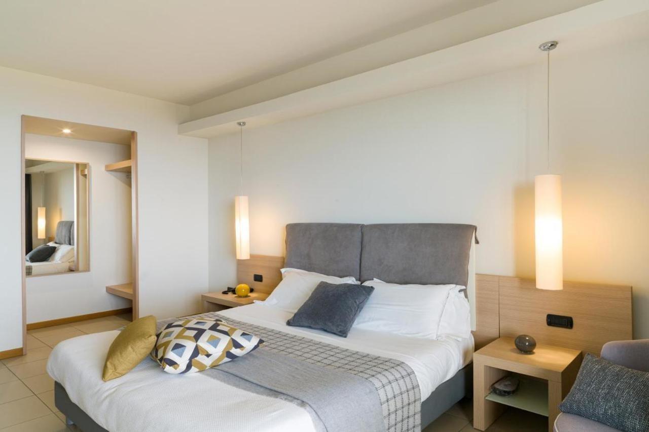 Esperia Palace Hotel & Resort Spa Zafferana Etnea Ngoại thất bức ảnh