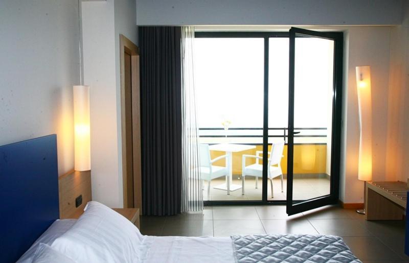Esperia Palace Hotel & Resort Spa Zafferana Etnea Ngoại thất bức ảnh
