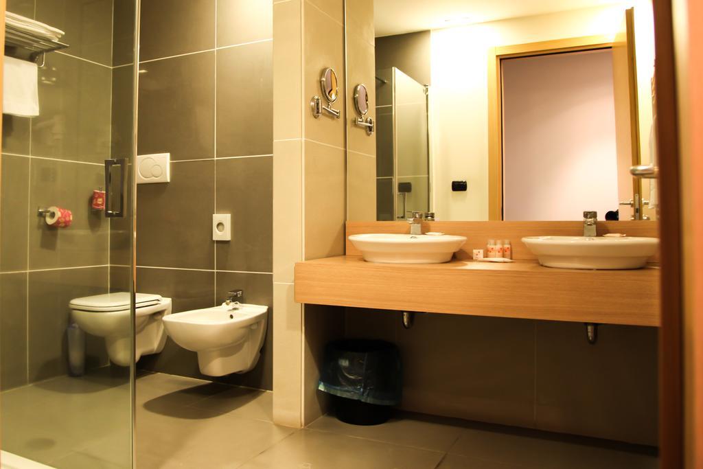 Esperia Palace Hotel & Resort Spa Zafferana Etnea Ngoại thất bức ảnh