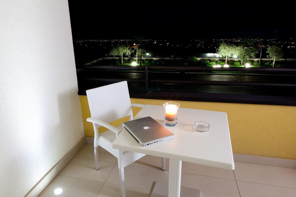 Esperia Palace Hotel & Resort Spa Zafferana Etnea Ngoại thất bức ảnh